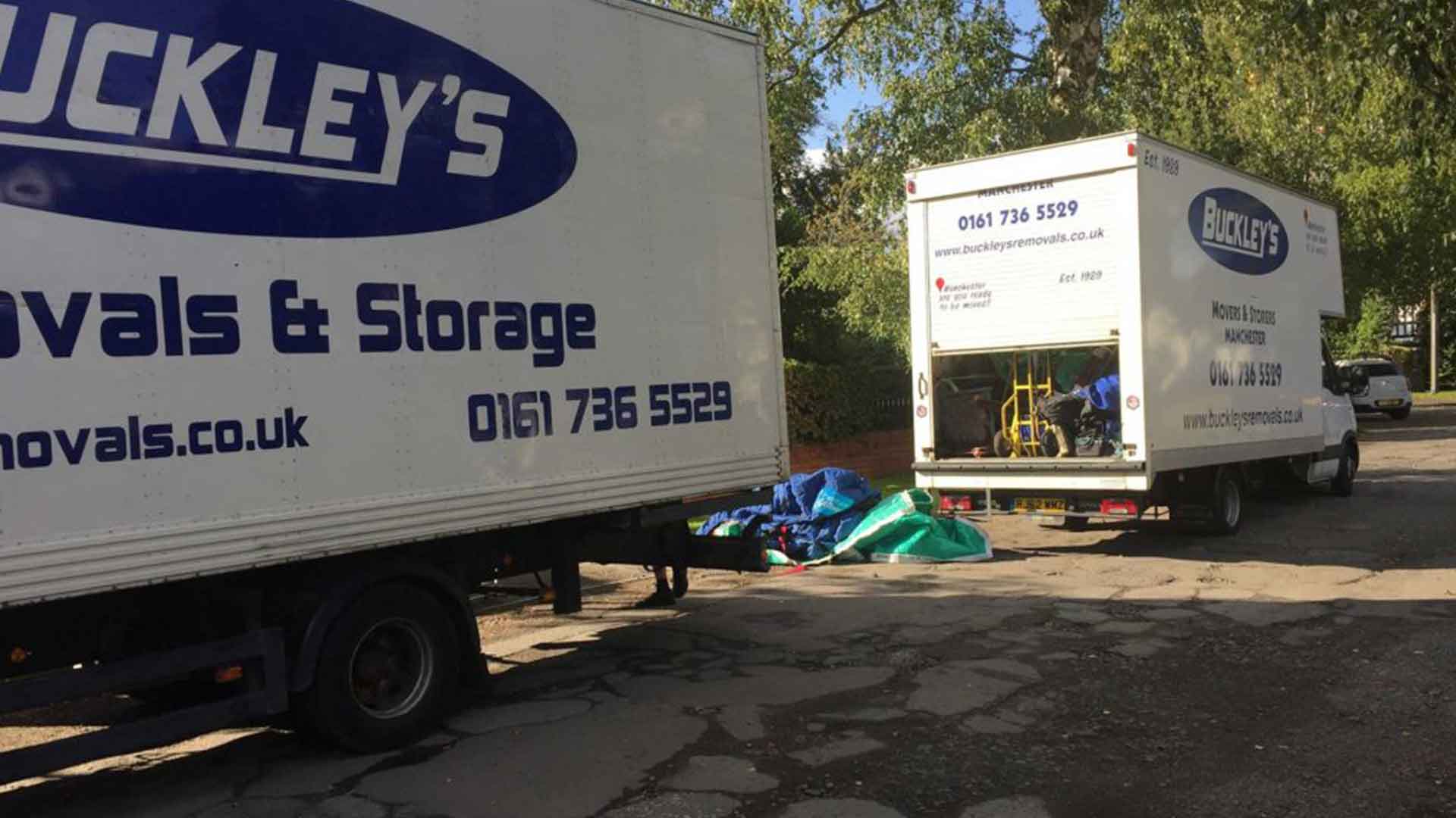 Buckleys-Removals-Van-7 buckleys moving company in action
